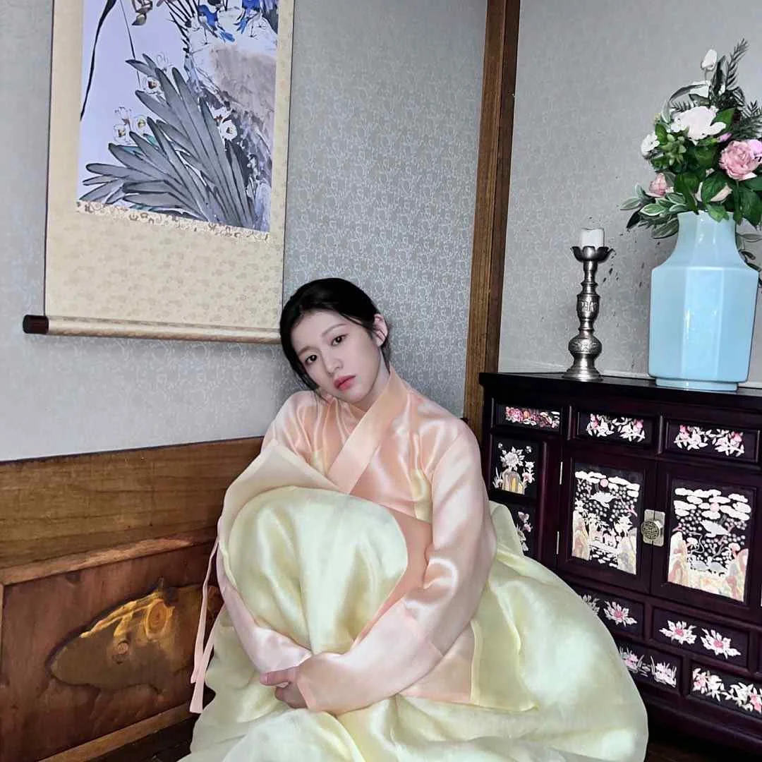 Go Youn Jung - go-youn-jung-sexy-57.webp